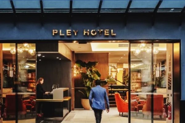 PLEY Hôtel Paris, les bonnes ondes de la nuit